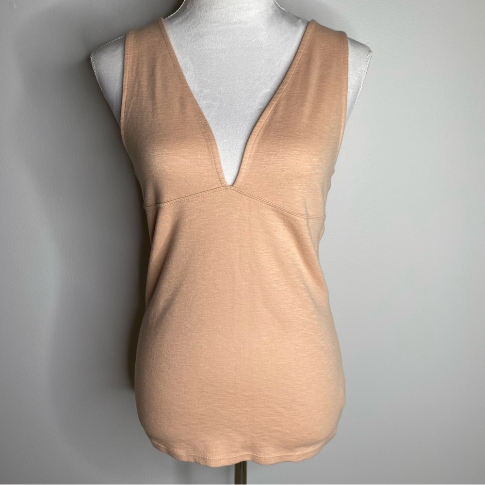 3/$30! We the Free tan sleeveless knit v neck top size large